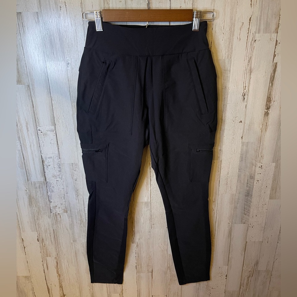 Women’s Athleta Headlands Hybrid Cargo Pants Black Size 4